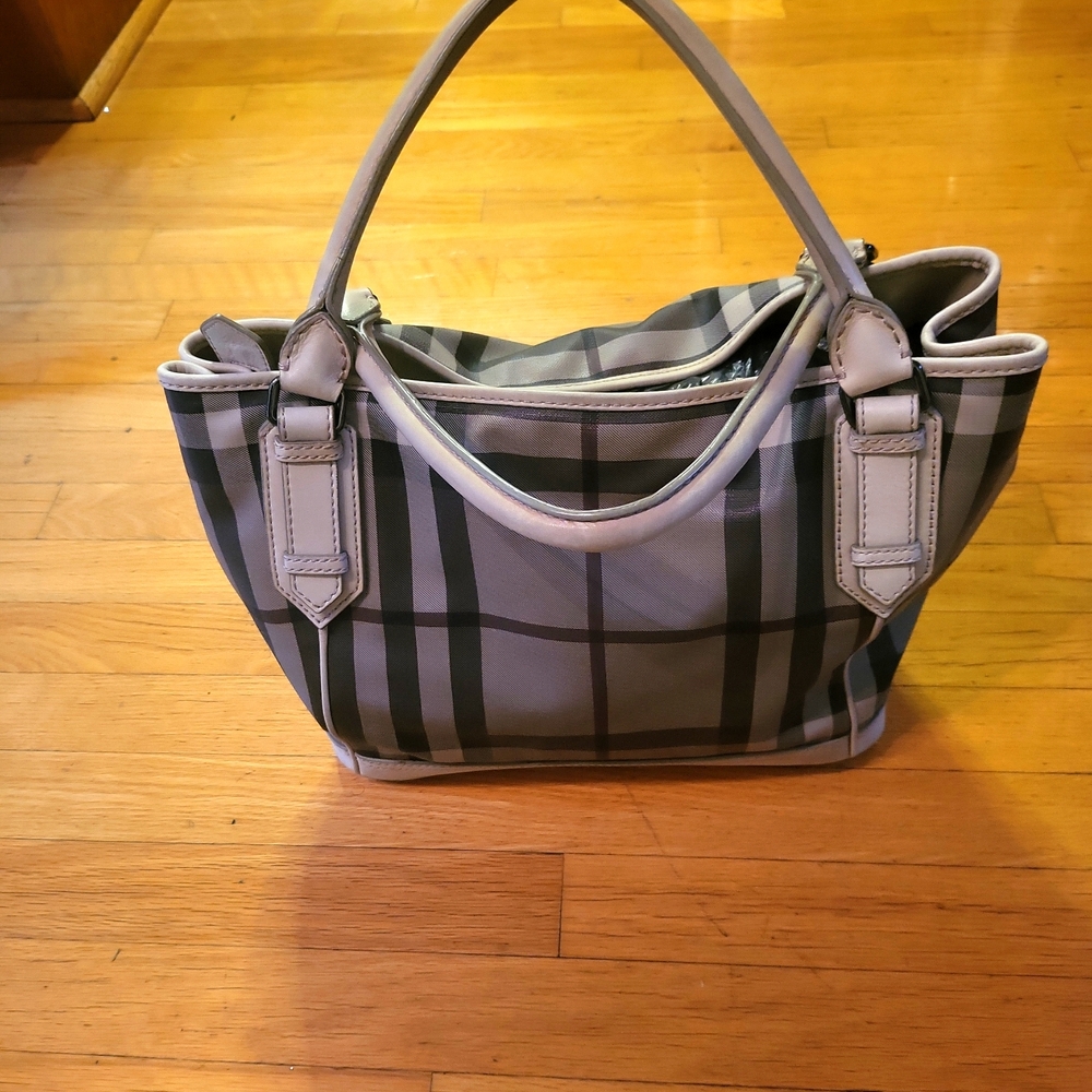 Authentic Burberry Leather Purse
